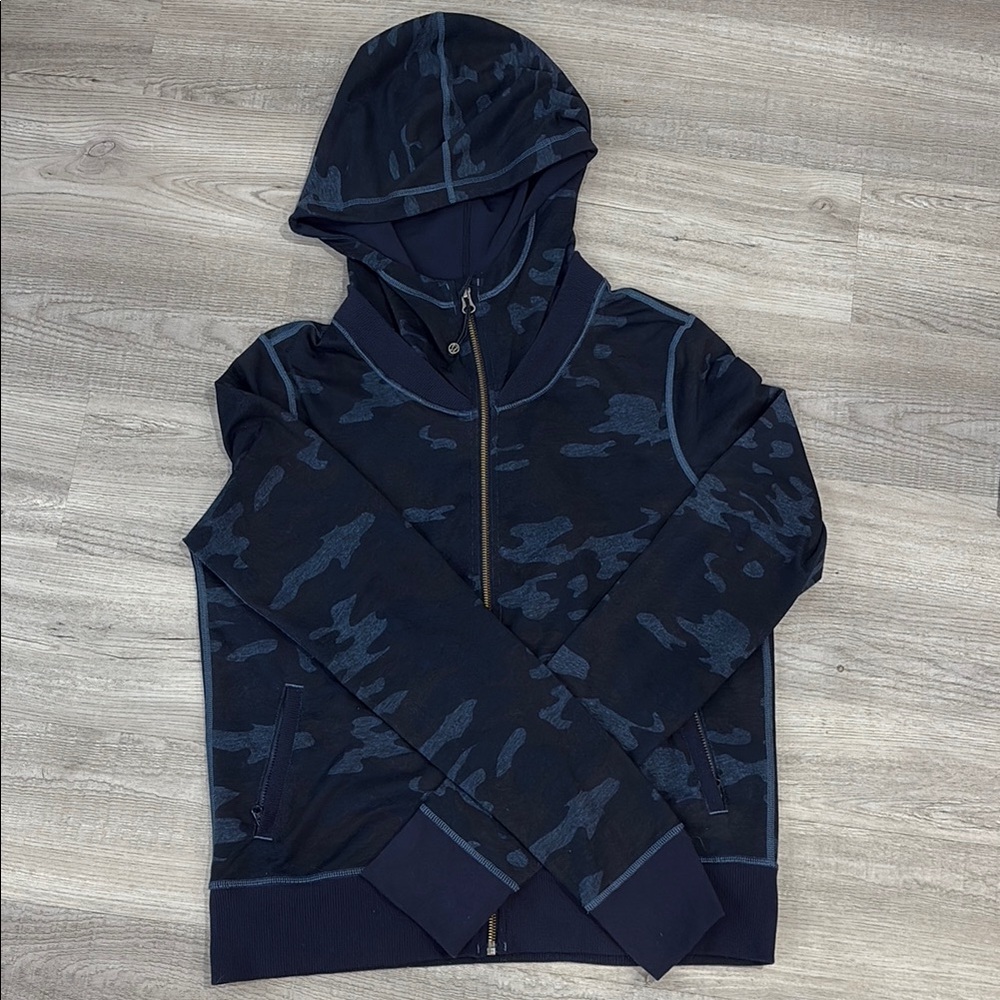 Lululemon Navy Camouflage Zip-Up Hoodie